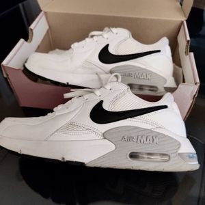 Nike Air Max Excee Sneakers